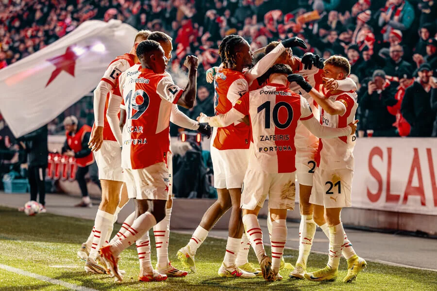 Fotbalový zážitek s výhledem na hvězdy: SK Slavia Praha